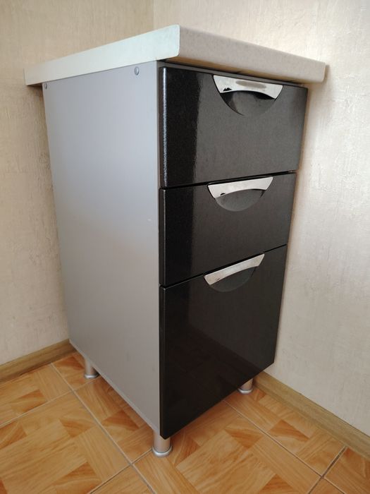 Продам Комод 3 полки