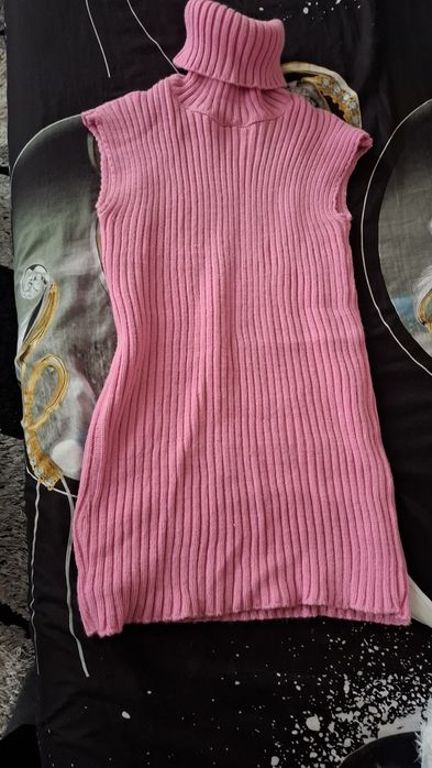 Бонбонен плетен сет -дълга жилетка и полу без ръкави