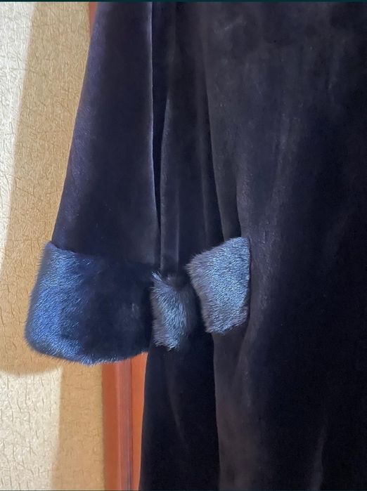 Цельная норковая шуба
