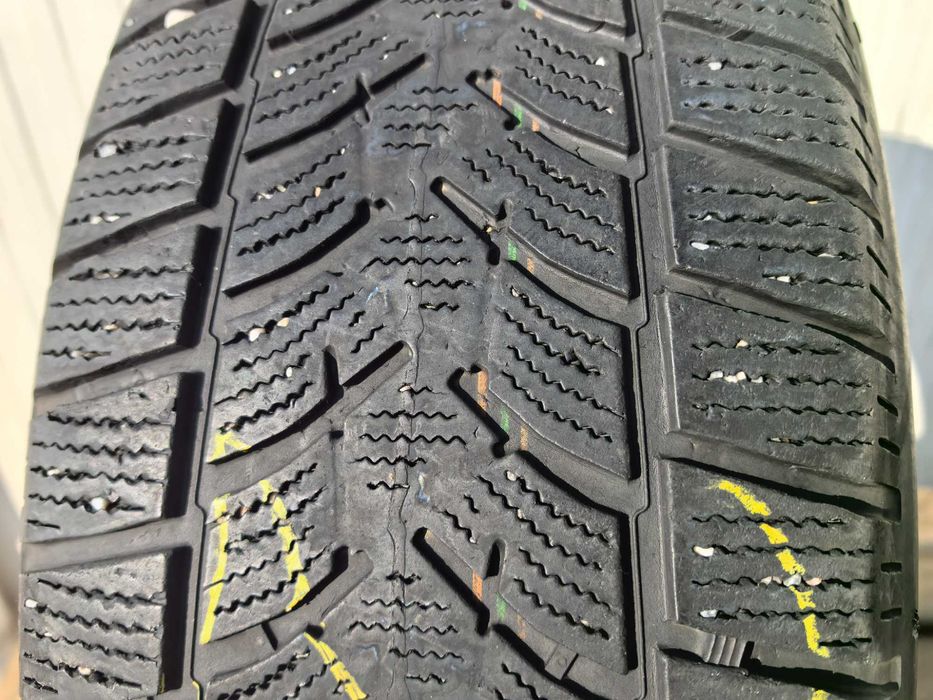 215/70/16 Дънлоп ДОТ 2022 г