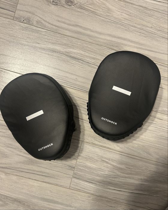 Echipament kickbox:manusi 14 oz,tibiere si palmari