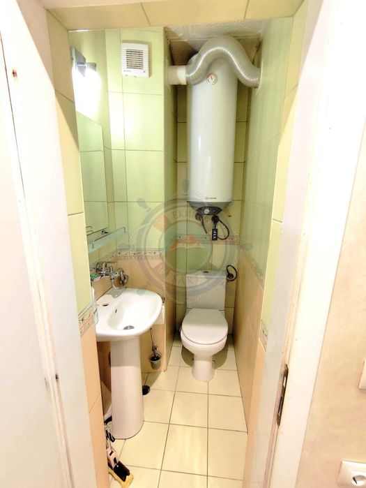 Четиристаен обзаведен апартамент в Цветен квартал, гр.Варна