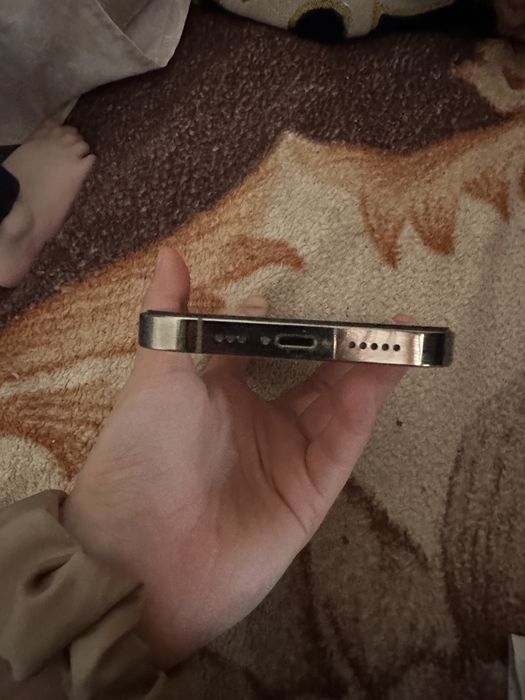 Айфон 14 про чехол берем қасына