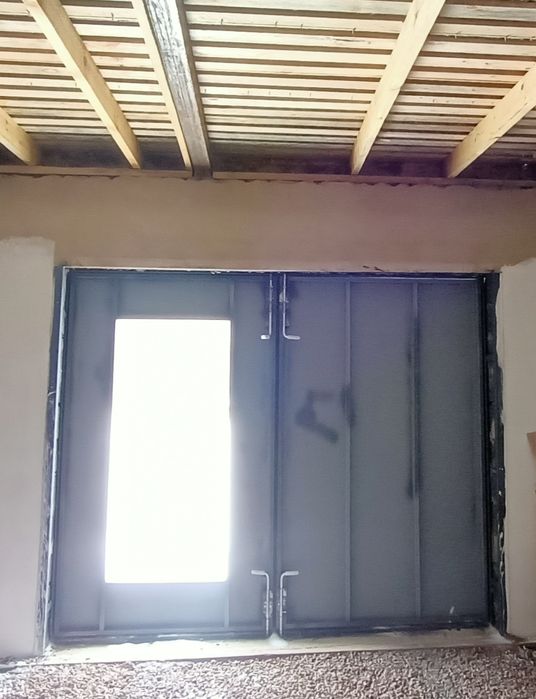 Продам большой гараж