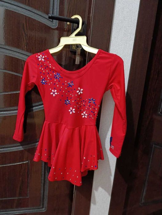 Купальники для худ .гимнастики