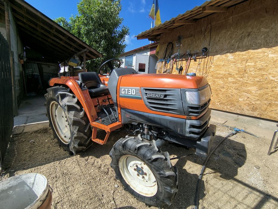 Tractoras kubota gt30