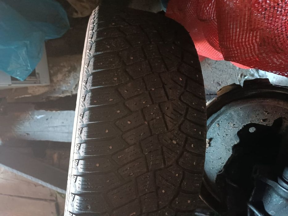 Продам комплект шины
