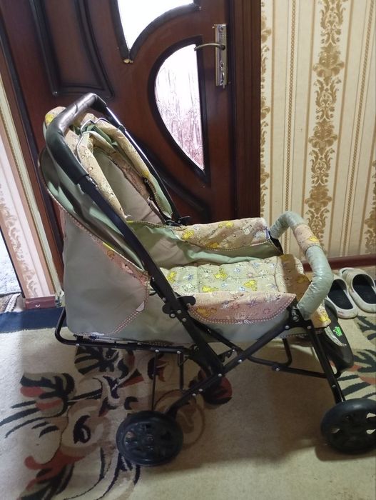 Каляска сотилади