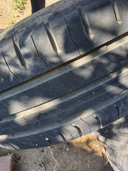 Vând set de 4 anvelope Continental EcoContact 6, dimensiunea 185/65 R15 92T XL (Extra Load)