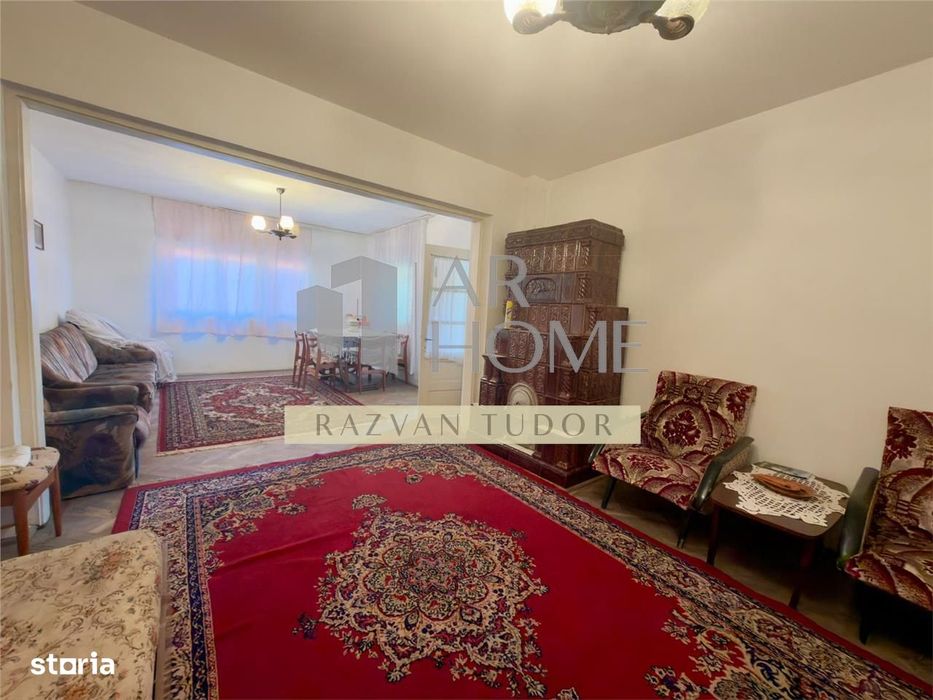 Casa 4 camere , cu beci ,1681m2 teren , Boldesti Scaeni