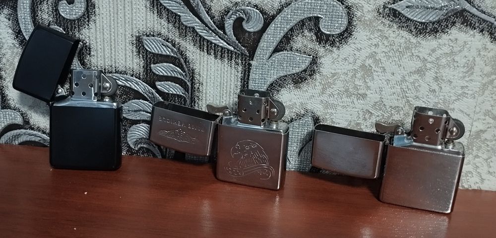 Зажигалки разные на бензине.
