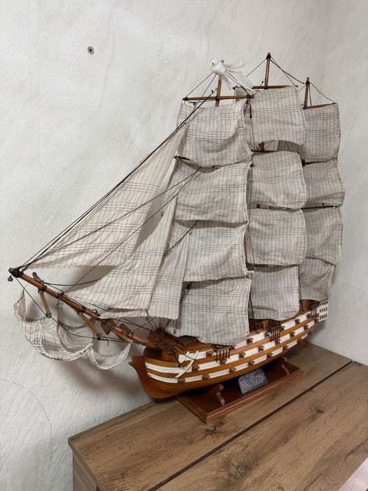 Продам макет корабля