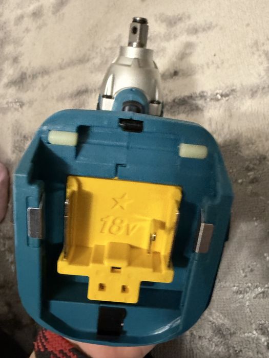 Masina de insurubat cu impact, pe acumulator LXT, 18 V, Makita DTW190Z