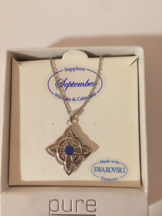 Колие с камък Swarovski