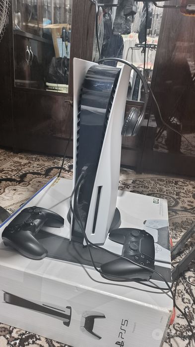 PlayStation 5 Fat Diskavodlik 825 GB sotiladi