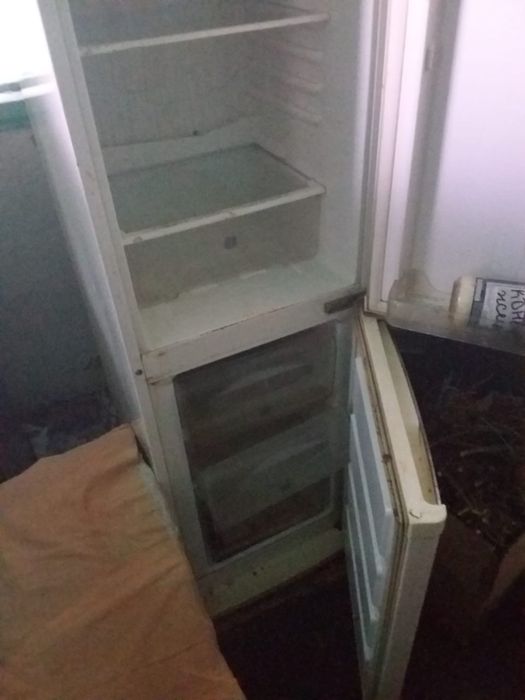 Холодильник Samsung