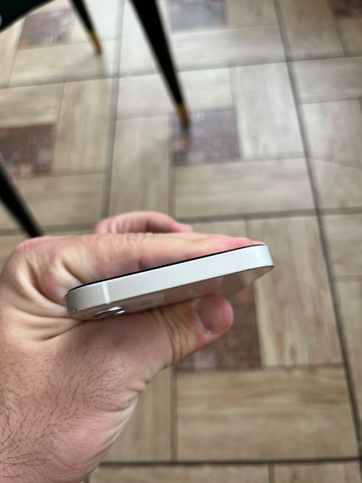 12 айфон в отличном состоянии