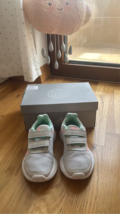 Обувки за момичета Adidas  25,26,27,28 разме