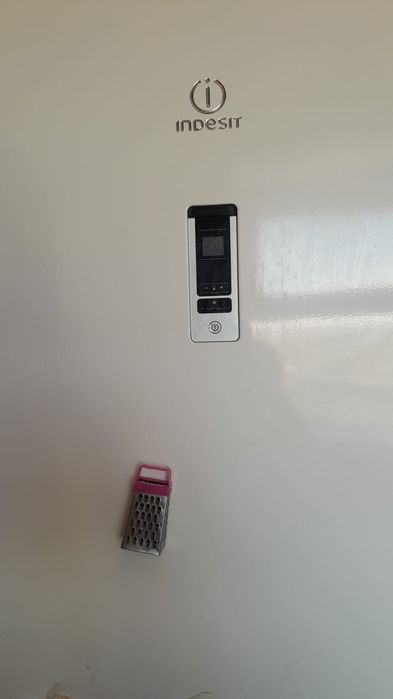 Холодильник сатылады