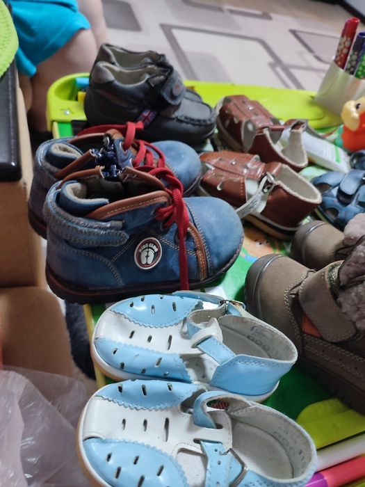 Продам обувь на мальчика