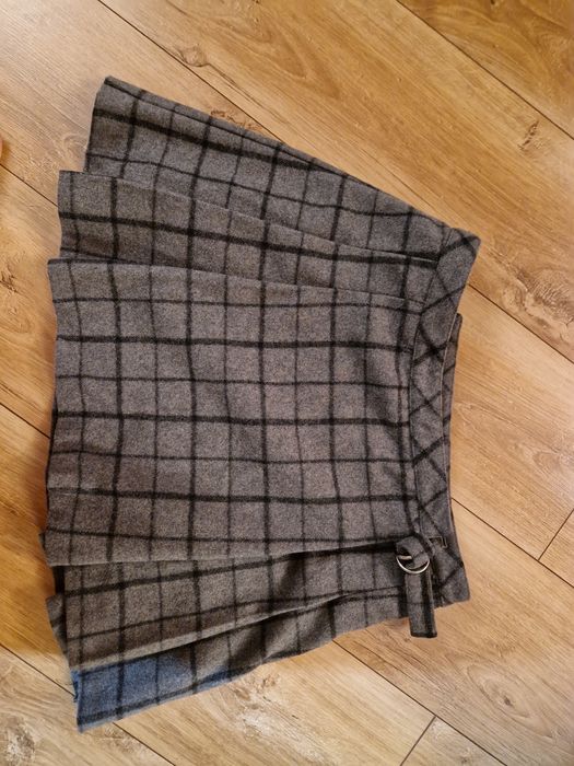 Fusta plisata cu pliseuri carouri  lână groasa