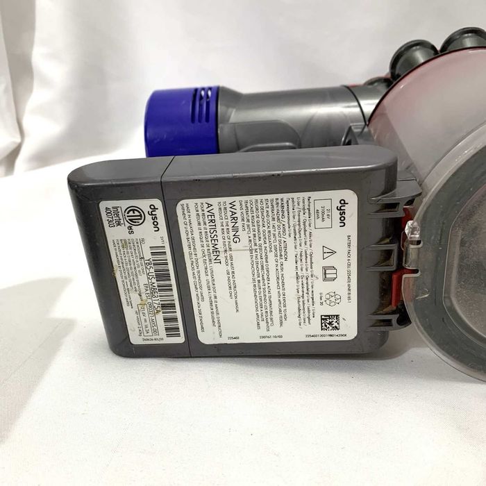 Dyson V8 аккумуляторный вертикальный пылесос