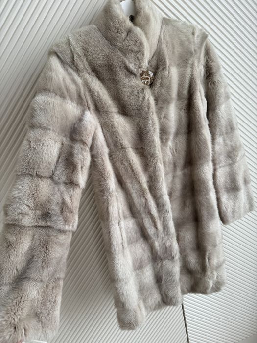 Продам норковую шубу