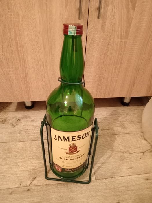 Продам стеклянные стаканы.