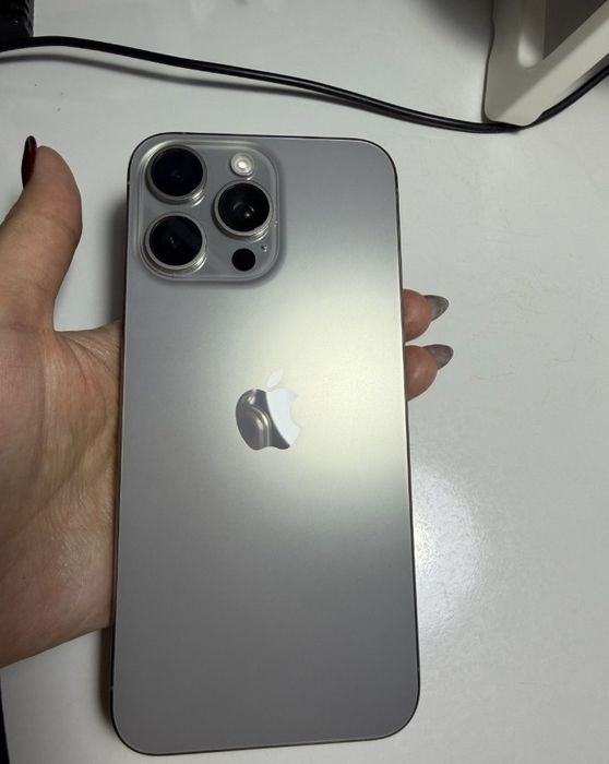 Продаю Apple iPhone 15 Pro max