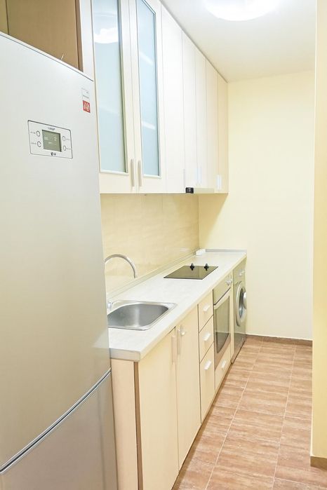 Дава се под наем Тристаен апартамент в Пловдив, Кършияка - 75 кв.м за 484.5 € - Снимка #1