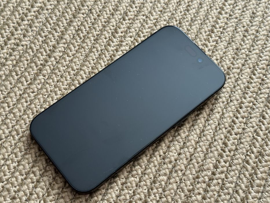 Iphone 15 Black: 128GB