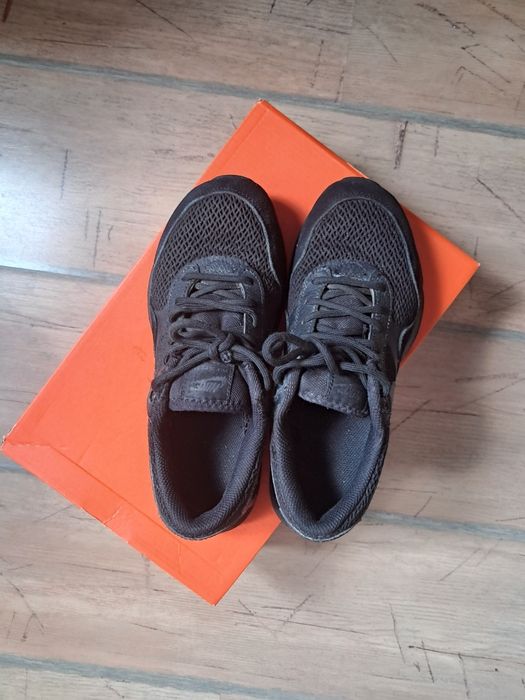 Air Max оригинални маратонки 36номер