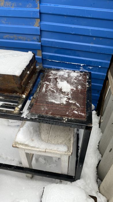 Продам мангал со столом