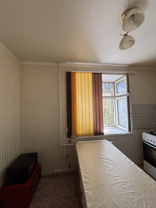 Продам двухком кв в 12 мкр