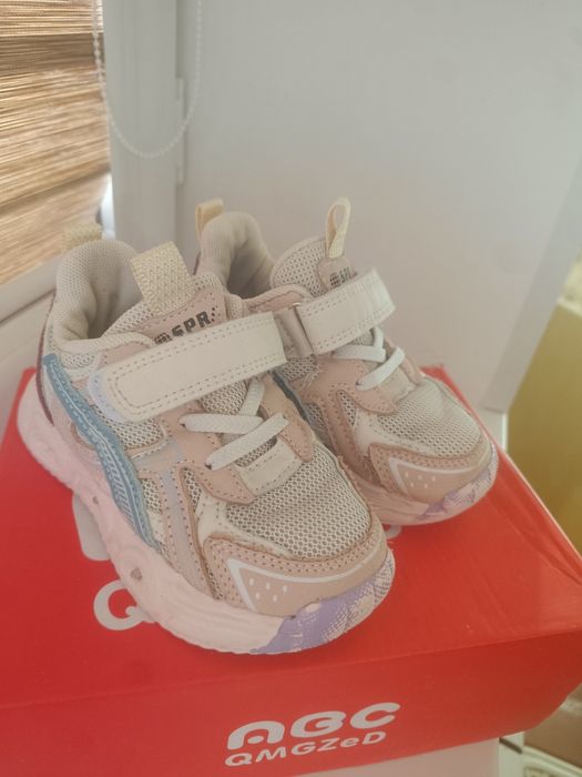 Кросовки на девочку