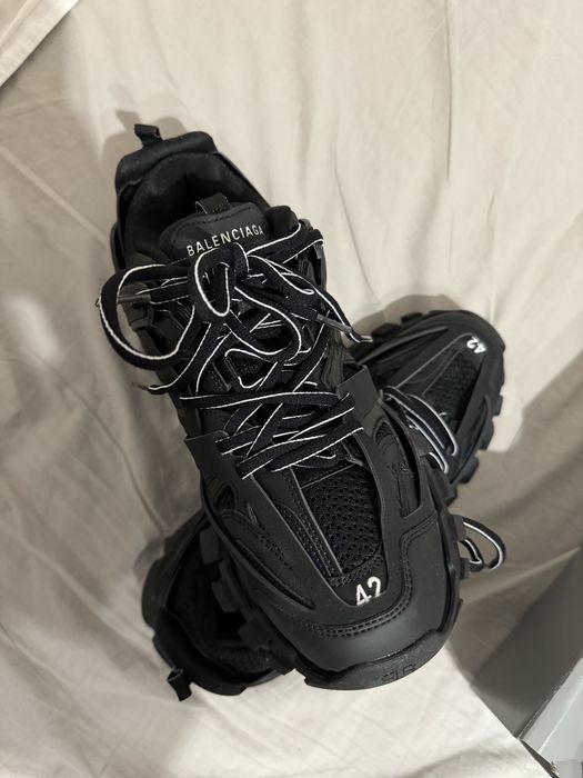 Balenciaga Track 42