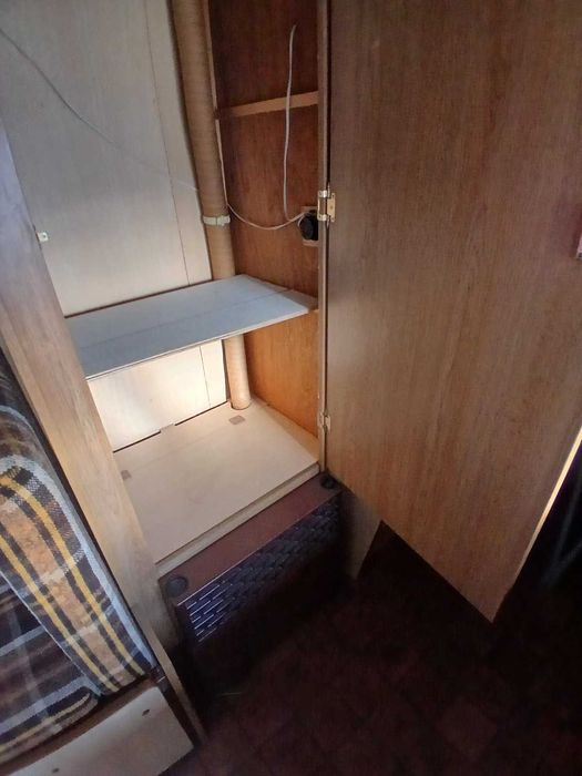 Продавам Каравана