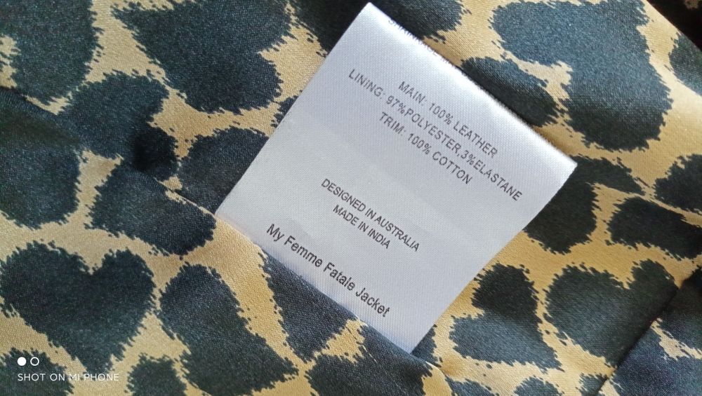 Кожаная куртка на девочку подростка