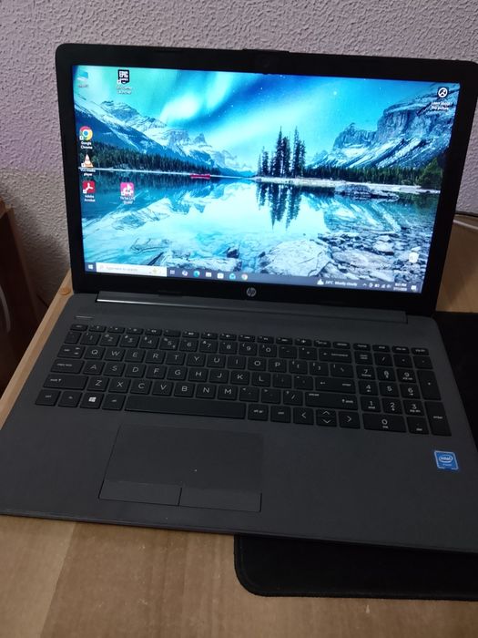 Laptop HP plus geanta transport