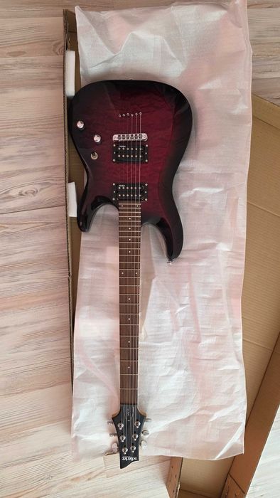 Электрогитара  SCHECTER