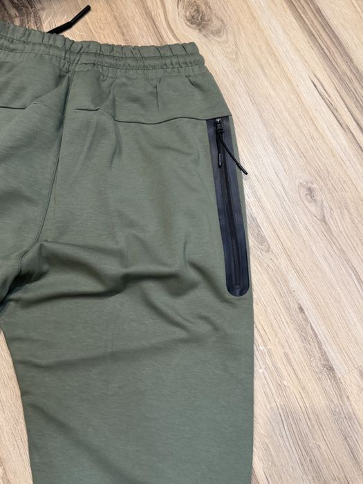 Мъжко ново спортно долнище Nike - Dri-Fit,зелено! Lн