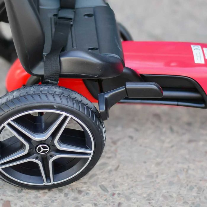 GO Kart cu pedale de la Mercedes, roti cauciuc solid, scaun reglabil
