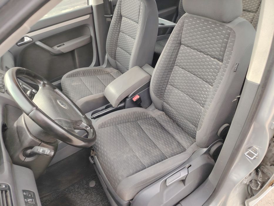 Фолксваген Туран 1.9 тди ДСГ / VW Touran 1.9 tdi BLS DSG НА ЧАСТИ