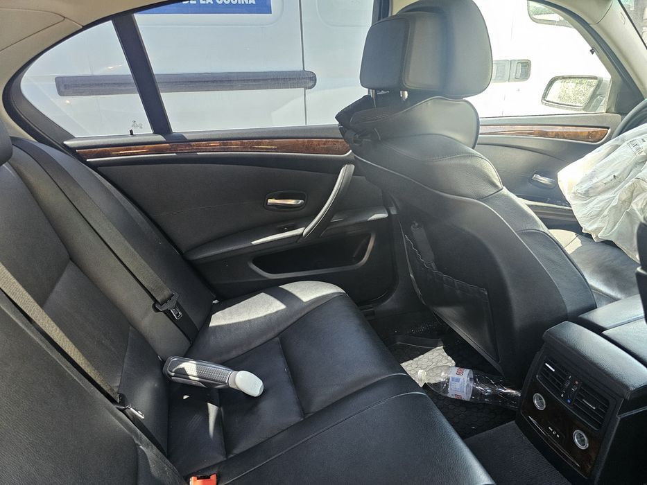 Кожен салон bmw e60