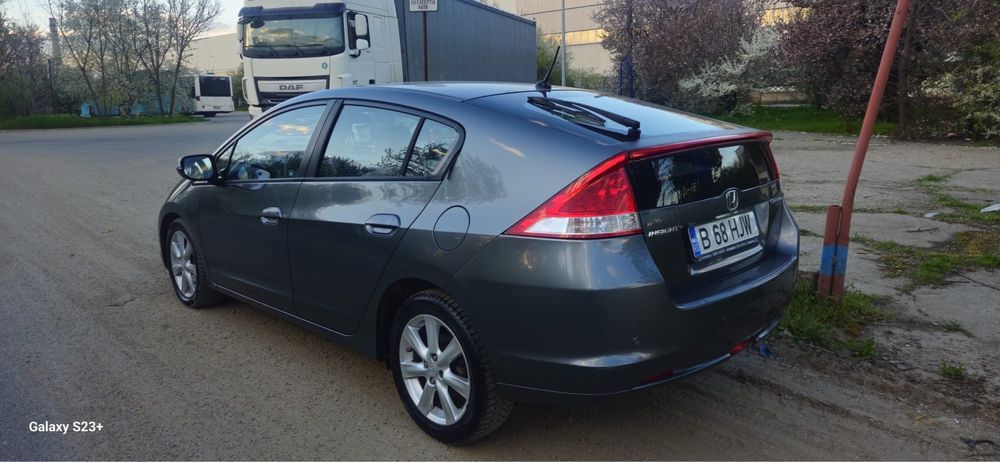 Honda insight hybrid