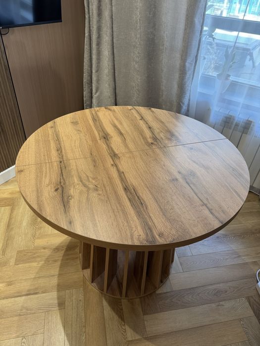 Продам стол раздвижной