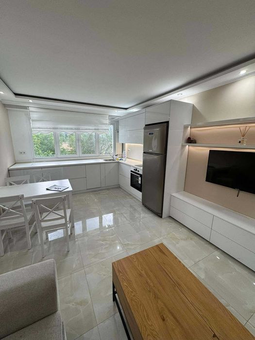 Дава се под наем Тристаен апартамент в София, Младост 1 - 60 кв.м за 750 € - Снимка #1