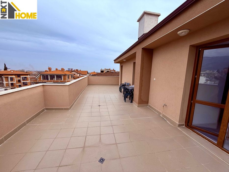 Чисто нов, напълно обзаведен тристаен апартамент в нова сграда