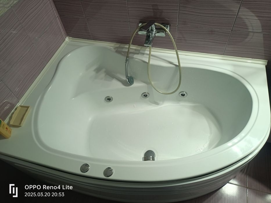 Cadă cu hidromasaj de vânzare