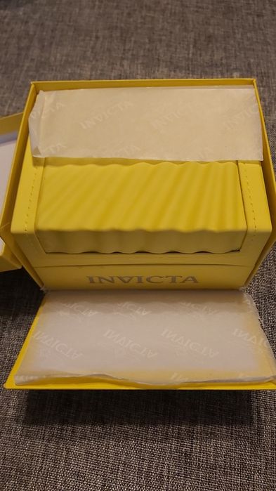 Invicta aviator!